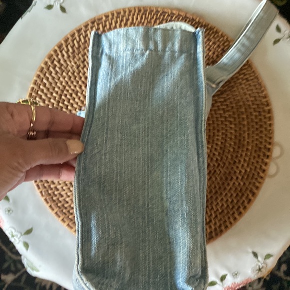 🌻SALE🌻VINTAGE , RARE Disney Denim Tote - Picture 8 of 13
